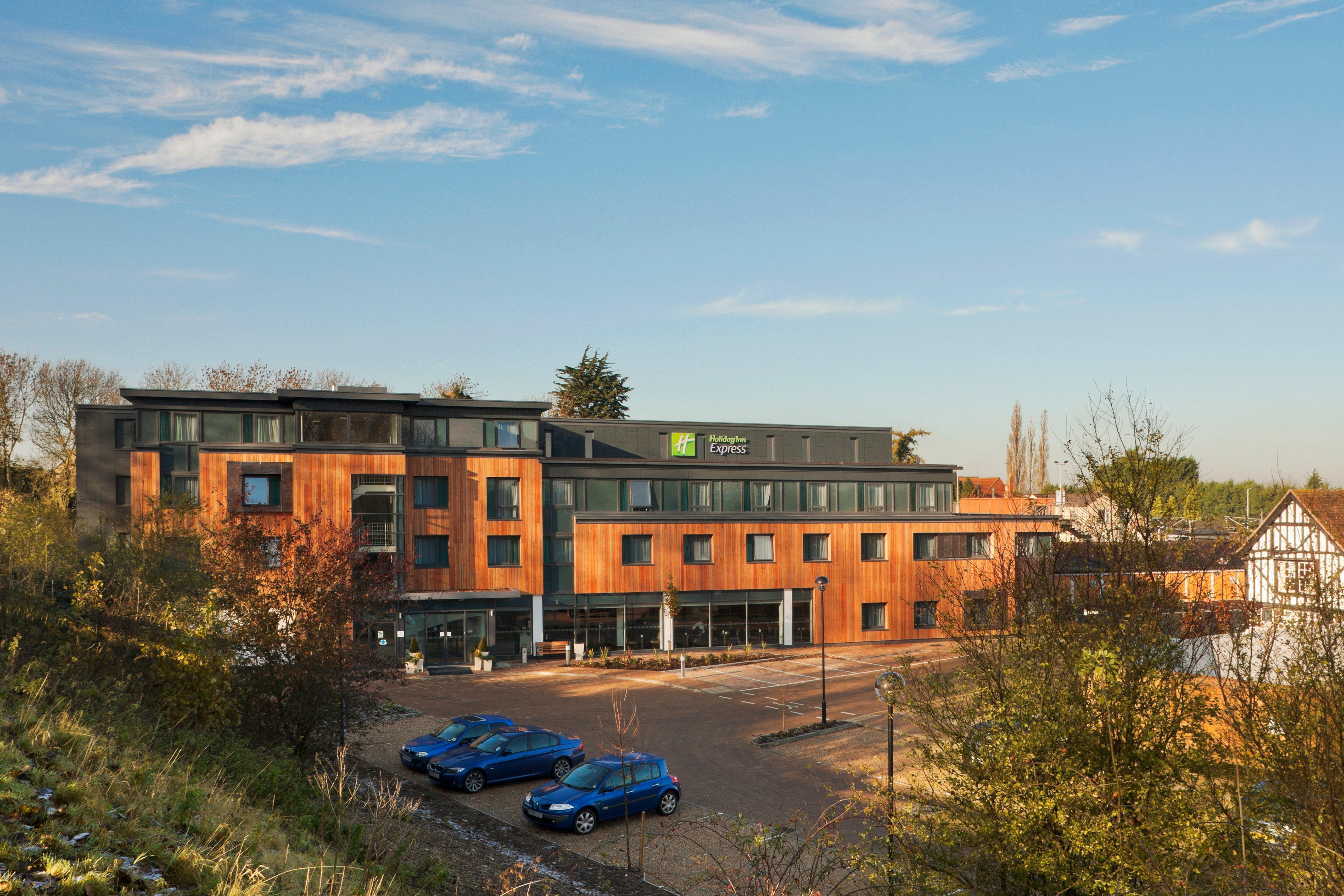 Holiday Inn Express Cambridge Duxford M11 Jct 10 By Ihg Exterior foto