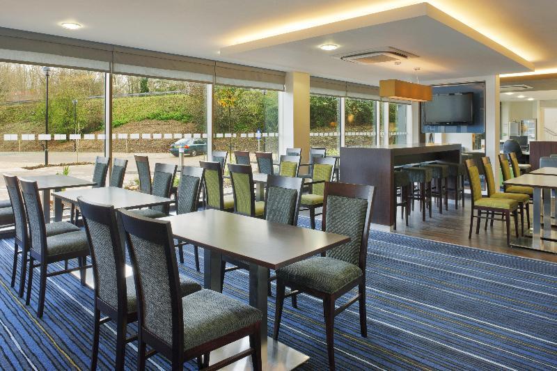 Holiday Inn Express Cambridge Duxford M11 Jct 10 By Ihg Exterior foto